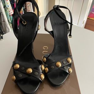 Gucci black sandals / pumps with gold stud detail